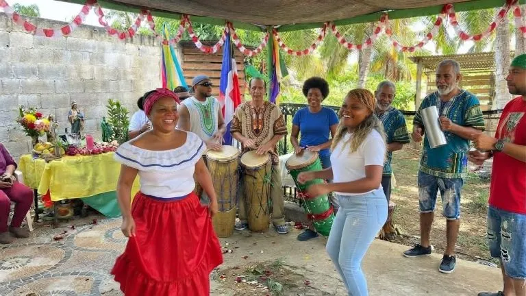La Fiesta de Palo en República Dominicana: Tradición, Música y Devoción - Cover image